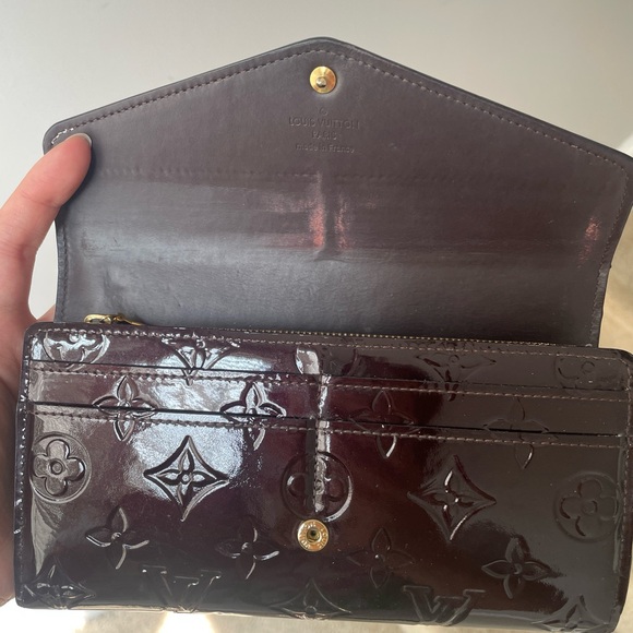 Louis Vuitton Sarah monogram Vernis Amarante wallet - Picture 7 of 11